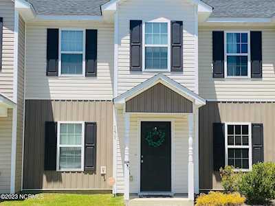 151 W Murrow Lane Jacksonville, NC 28546