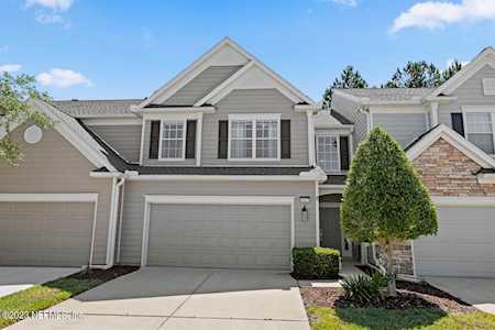 3937 Lionheart DR Jacksonville, FL 32216