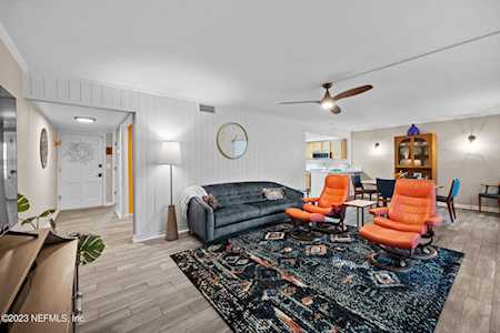 4335 Plaza Gate LN S Jacksonville, FL 32217