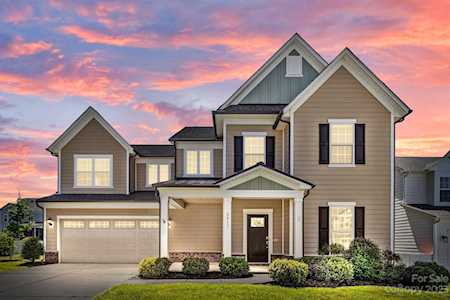 2017 Sugaree Commons Dr Fort Mill, SC 29715