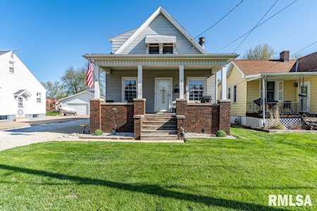 2121 W Clarke Ave West Peoria, IL 61604