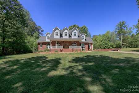222 Carters Farm Dr Statesville, NC 28625