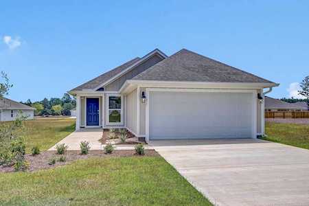 411 Sweet Blossom Bend Freeport, FL 32439