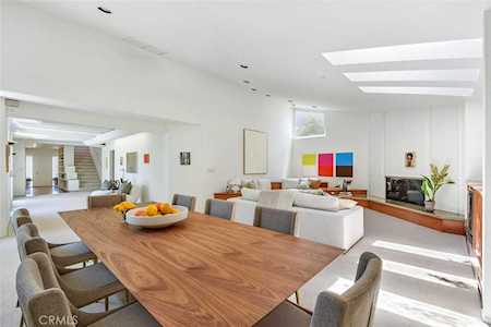 125 Via Venezia Newport Beach, CA 92663