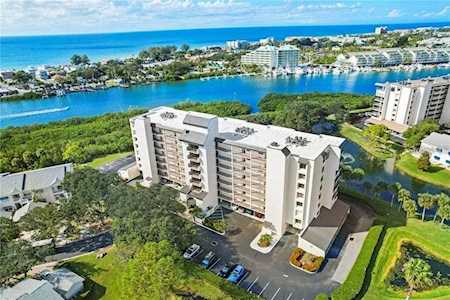 11590 Shipwatch Dr #848 Largo, FL 33774
