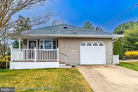 22 Mount Blanc Ln Toms River, NJ 08753