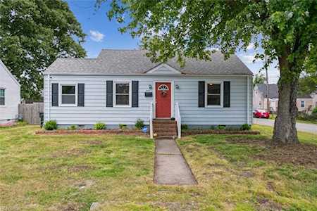 422 Clovelly Ln Hampton, VA 23669