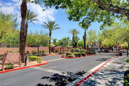 900 Domnus Ln #202 Las Vegas, NV 89144