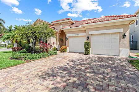 12025 Aviles Circle Palm Beach Gardens, FL 33418