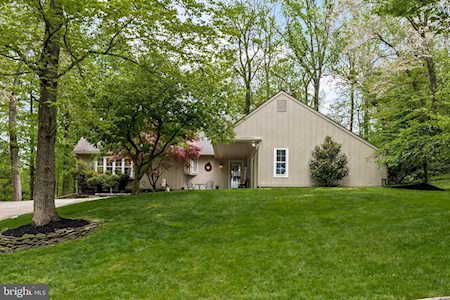 4 Glenperth Ln Cherry Hill, NJ 08003