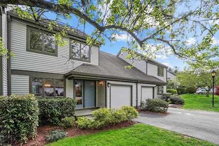 33 Adela Court Yorktown Heights, NY 10598