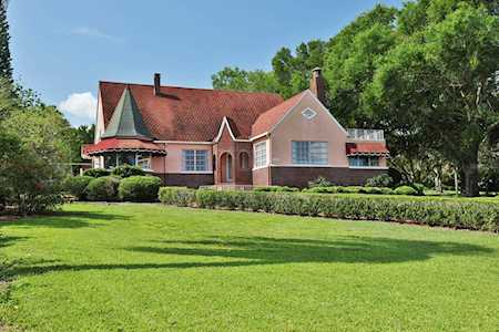 706 S Lakeshore Blvd Lake Wales, FL 33853