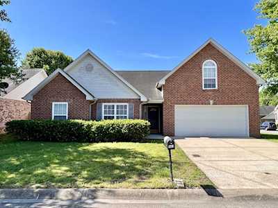 361 Roslyn Ct Nashville, TN 37221