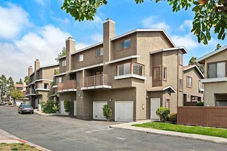 584 Portsmouth Dr #D Chula Vista, CA 91911