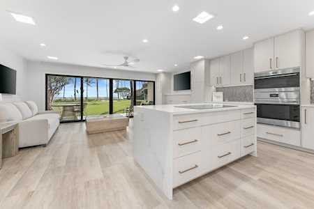 12 S Kihei Rd #F2 Kihei, HI 96753