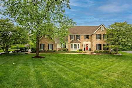 2033 Kehrsboro Dr Chesterfield, MO 63005