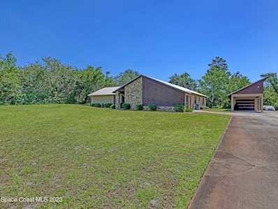 6025 Whispering Lane Titusville, FL 32780