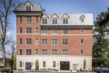 8 Alden Place #4 Bronxville, NY 10708