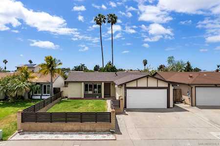 10166 San Ramon Dr San Diego, CA 92126