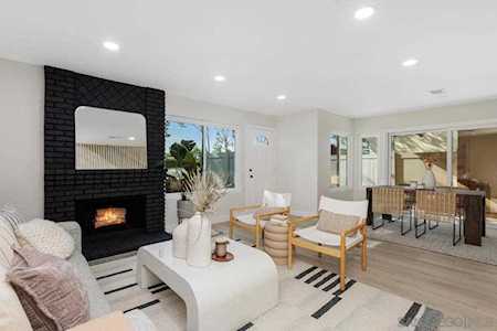 151 Countrywood Ln Encinitas, CA 92024