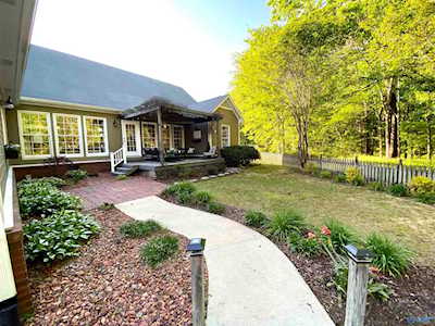 2702 King Arthur Court Decatur, AL 35603