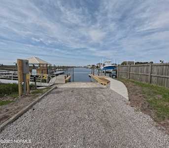602 W Ft Macon Road Atlantic Beach, NC 28512