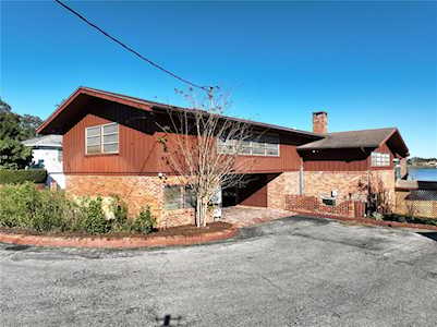 860 W Lake Otis Dr Winter Haven, FL 33880