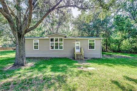 705 N Forbes Rd Plant City, FL 33566