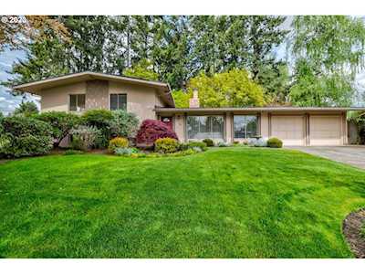 607 Honeysuckle ST Keizer, OR 97303