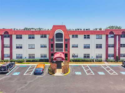 1860 Massachusetts Ave NE #309 St. Petersburg, FL 33703