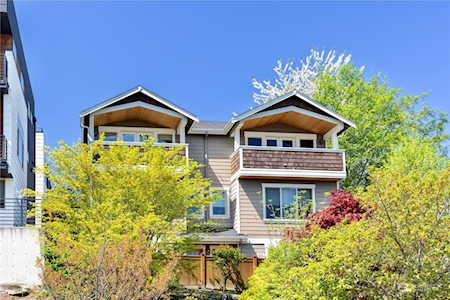 4431 41st Ave SW #B Seattle, WA 98116