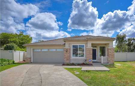 12403 Whispering Tree Ln Poway, CA 92064