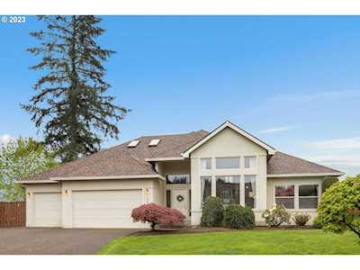 12276 SE One Rosa DR Happy Valley, OR 97086