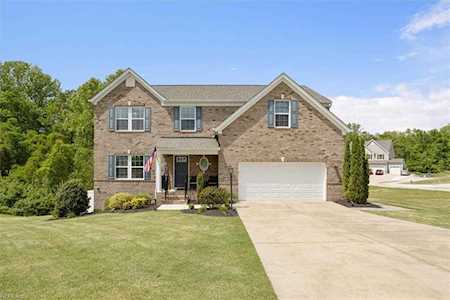 8072 Fairmont Dr Williamsburg, VA 23188