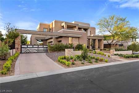 70 Meadowhawk Ln Las Vegas, NV 89135