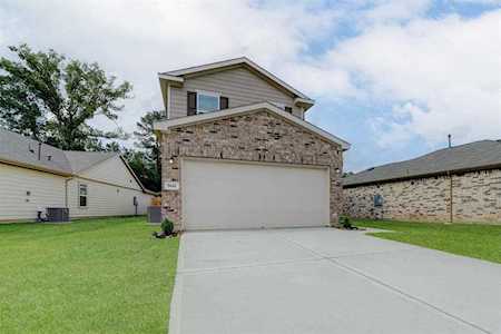 9446 Castillo Ct Magnolia, TX 77354