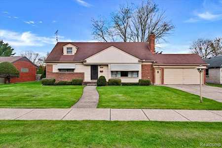 15080 Kipke Redford Twp, MI 48239