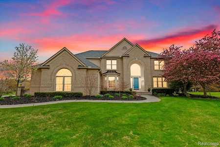 6404 Kings Mill Canton Twp, MI 48187