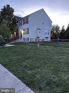 165 Versailles Ct Newark, DE 19702