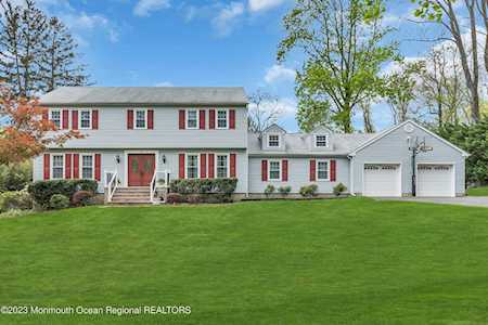 5 Marion Dr Holmdel, NJ 07733