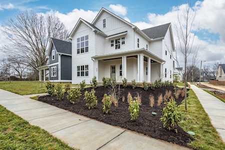 99B Evelyn Dr Nashville, TN 37210