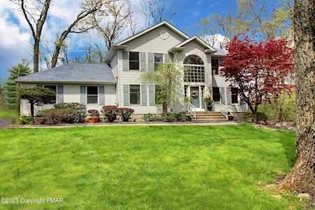 3256 Birch Hill Dr Tannersville, PA 18372