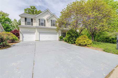 622 Autumnwood Forest Dr Lake St Louis, MO 63367