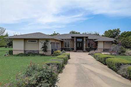 944 High Plains Trail Royse City, TX 75189