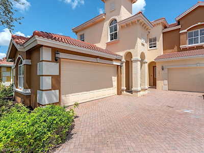 7231 Bergamo Way #201 Fort Myers, FL 33966