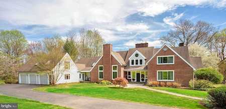 428 Ground Hog College Rd West Chester, PA 19382