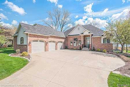 13113 Harborview Dr Fenton Twp, MI 48451