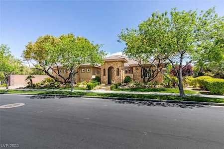 2960 American River Ln Las Vegas, NV 89135