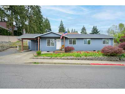 303 12th ST Lafayette, OR 97127