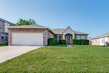 737 Redwing Drive Saginaw, TX 76131